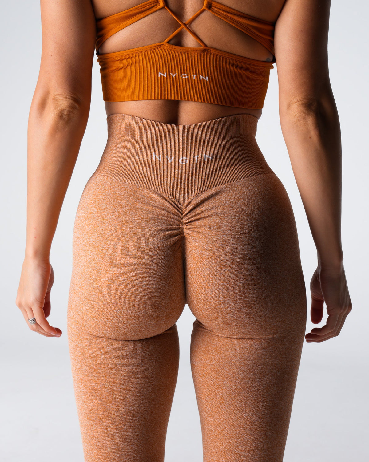 Women Terracotta Scrunch Seamless Leggings | NVGTN