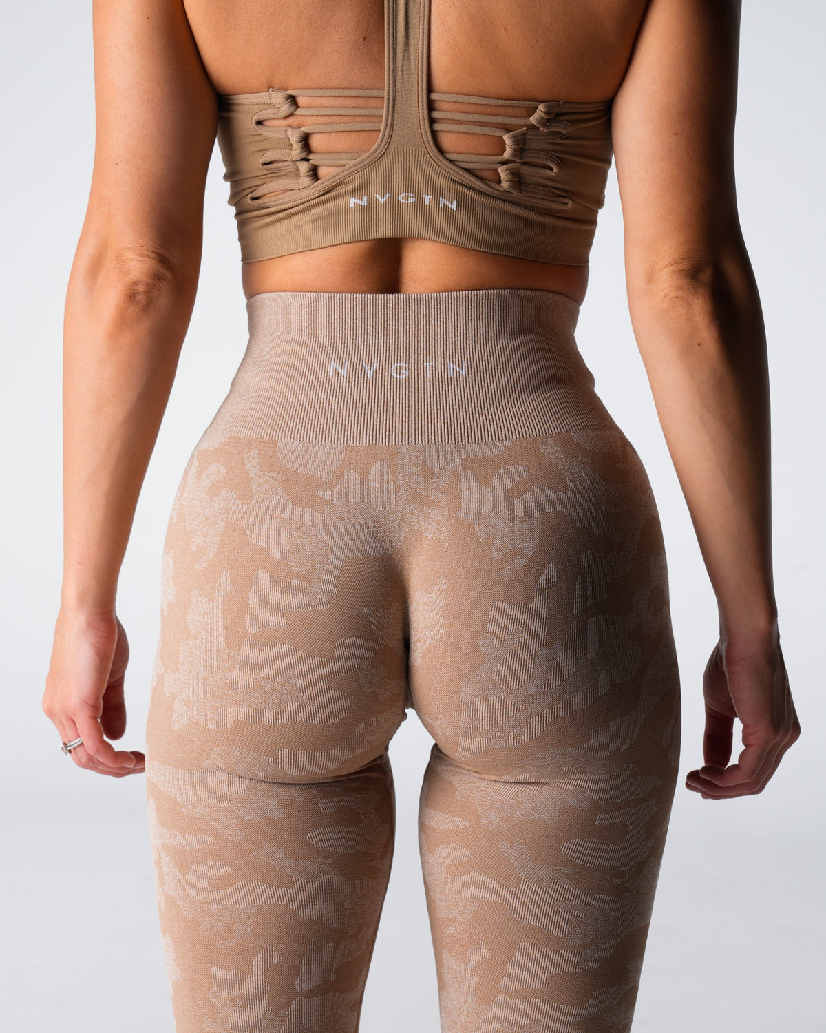 Women Beige Camo Seamless Leggings | NVGTN