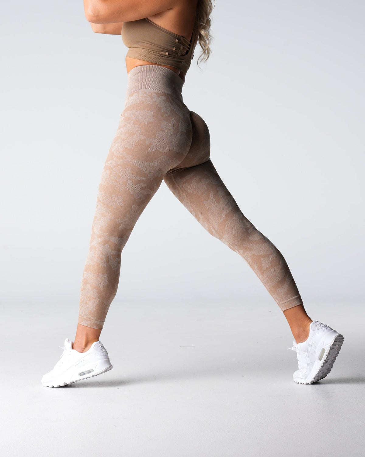 Women Beige Camo Seamless Leggings | NVGTN