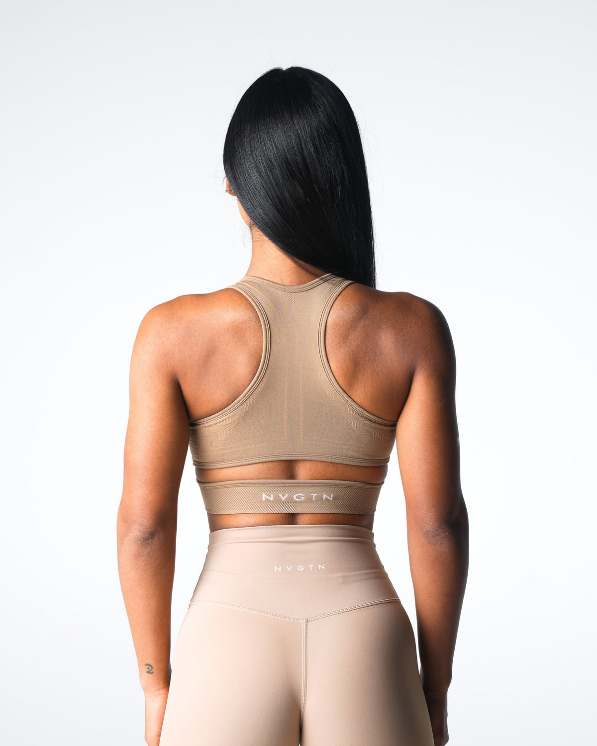 Women Beige Rise Seamless Bra | NVGTN