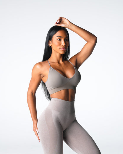 Women Taupe Glimpse Ribbed Seamless Bra | NVGTN