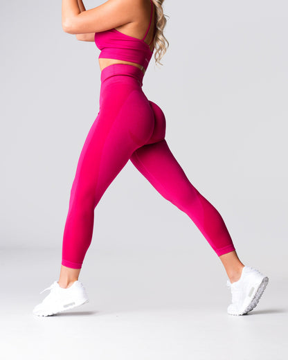 Women Winterberry Contour 2.0 Seamless Leggings | NVGTN