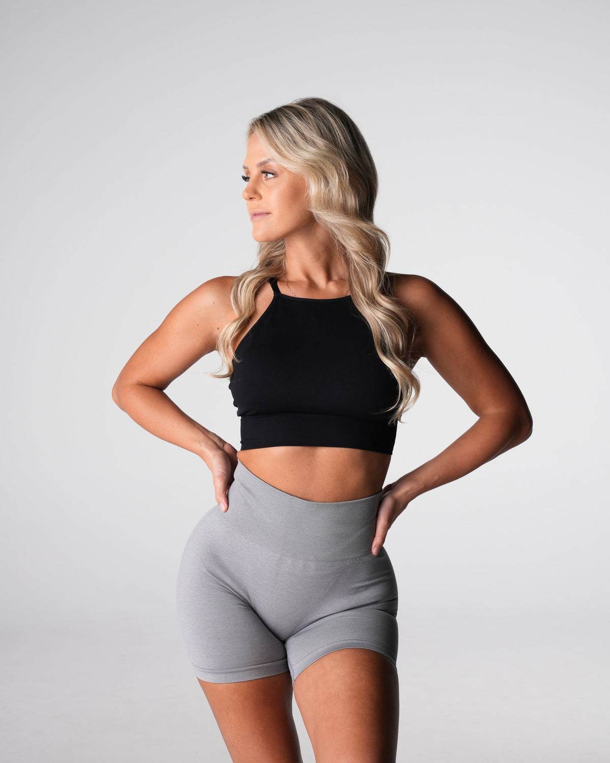 Women Black Strive Seamless Bra | NVGTN