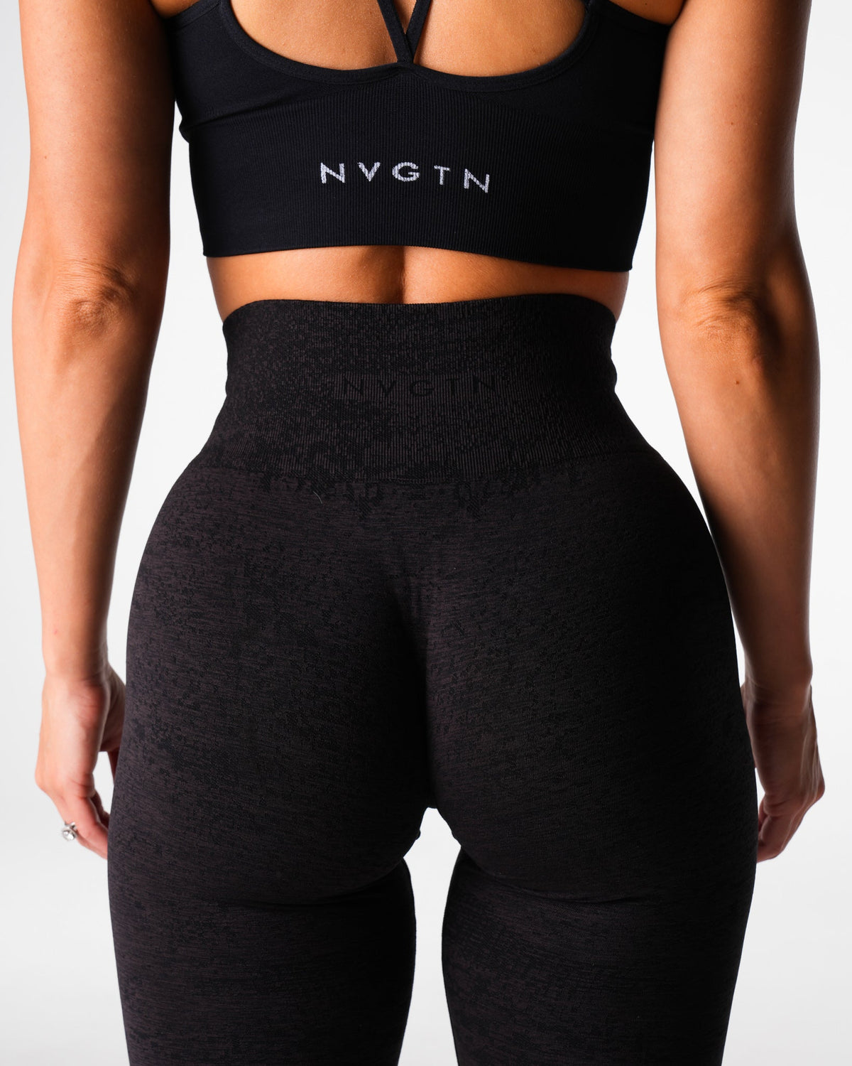 Women Black Digital Seamless Leggings | NVGTN
