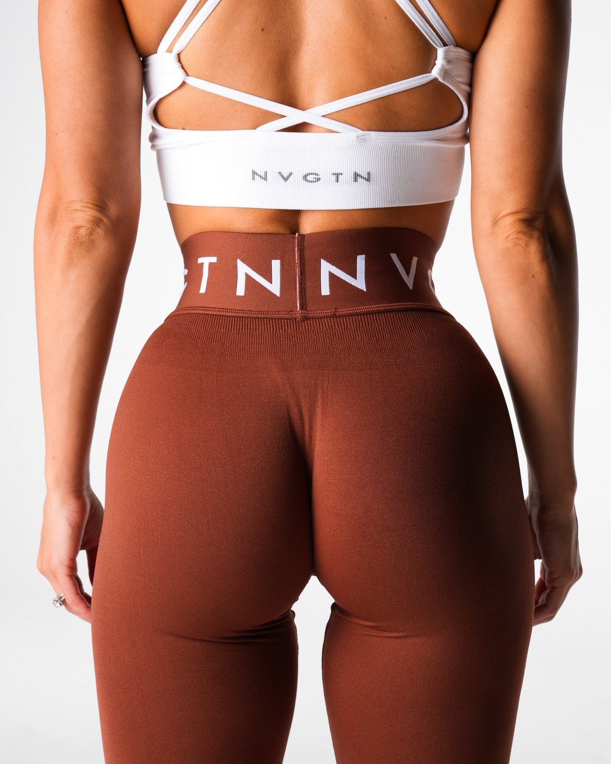 Women Chocolate Sport Seamless Leggings | NVGTN