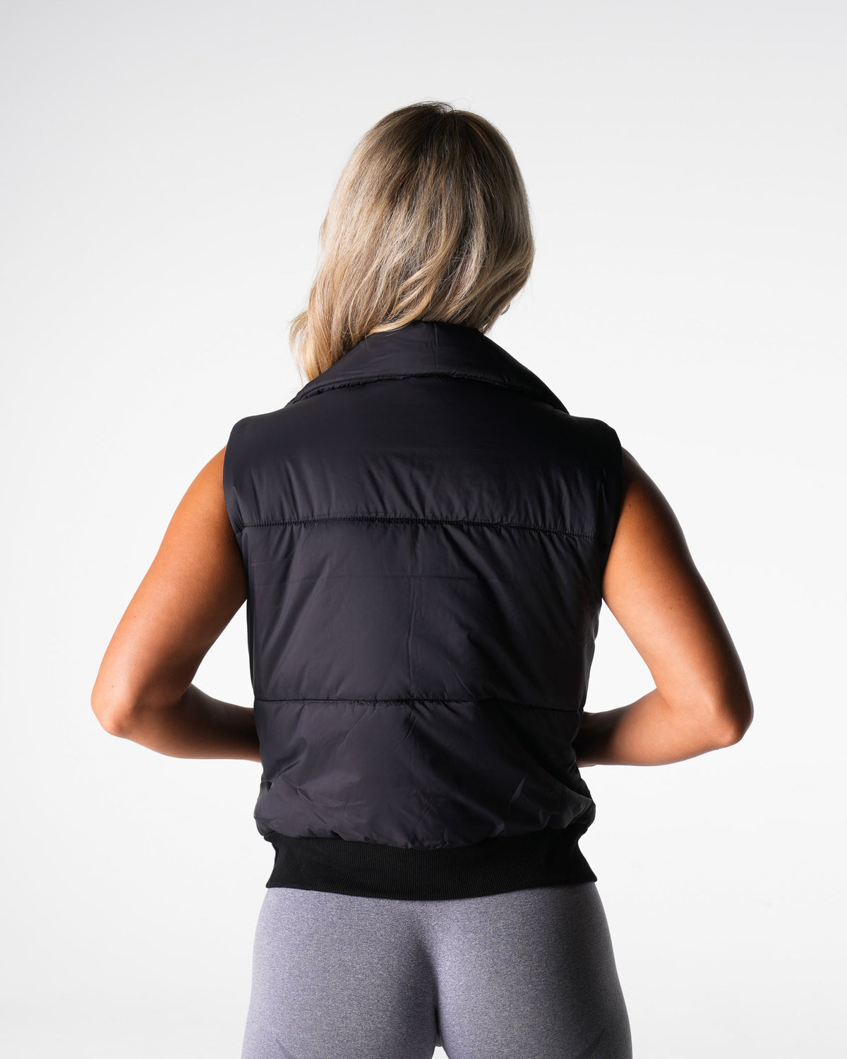 Women Black Cloud Puffer Vest | NVGTN