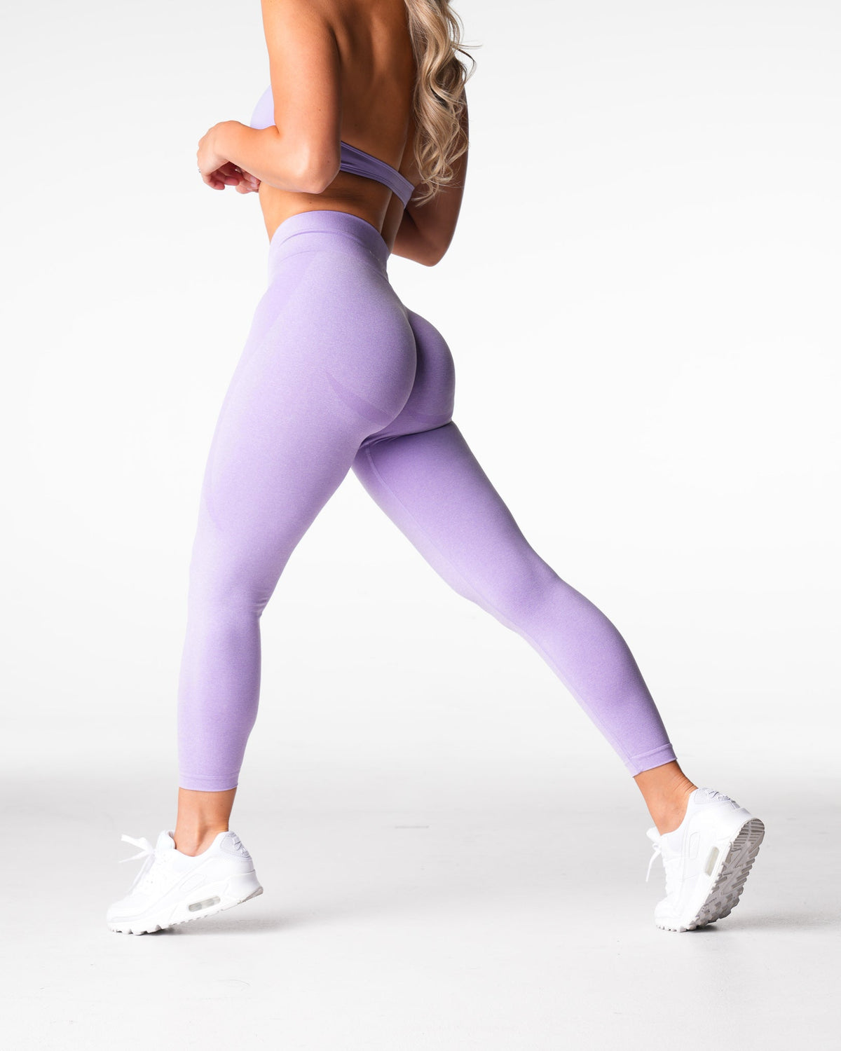 Women Lilac Mid Rise Contour Seamless Leggings | NVGTN