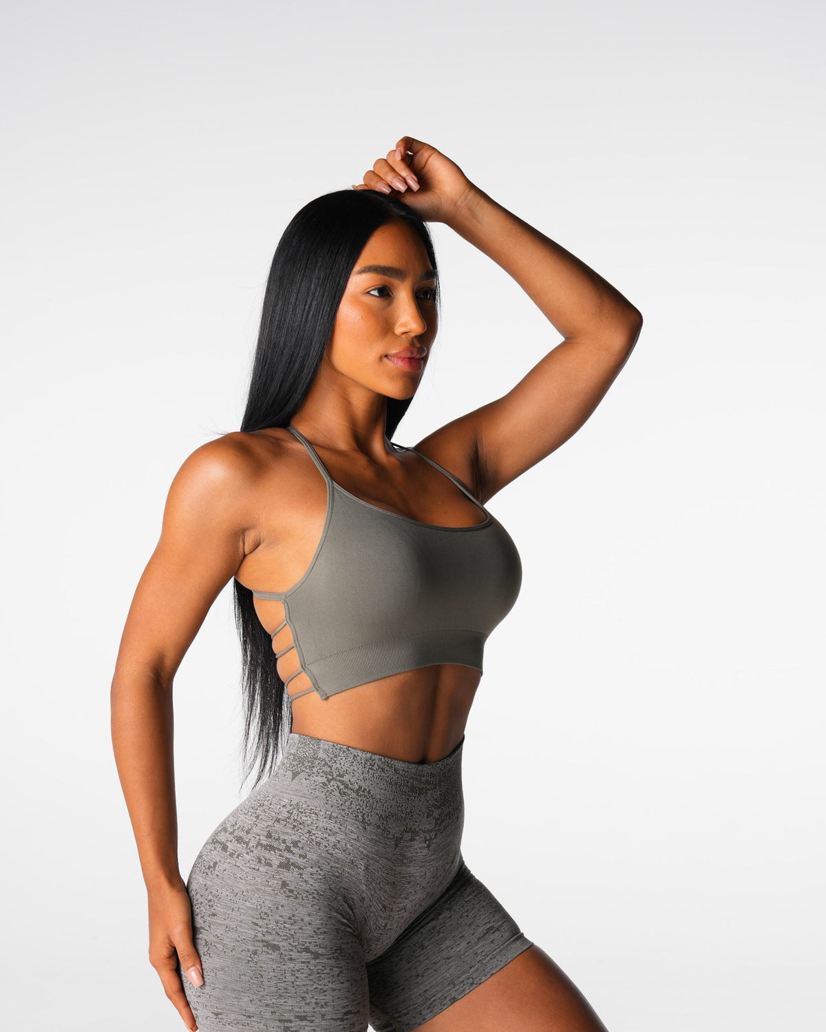 Women Khaki Green Invincible Seamless Bra | NVGTN