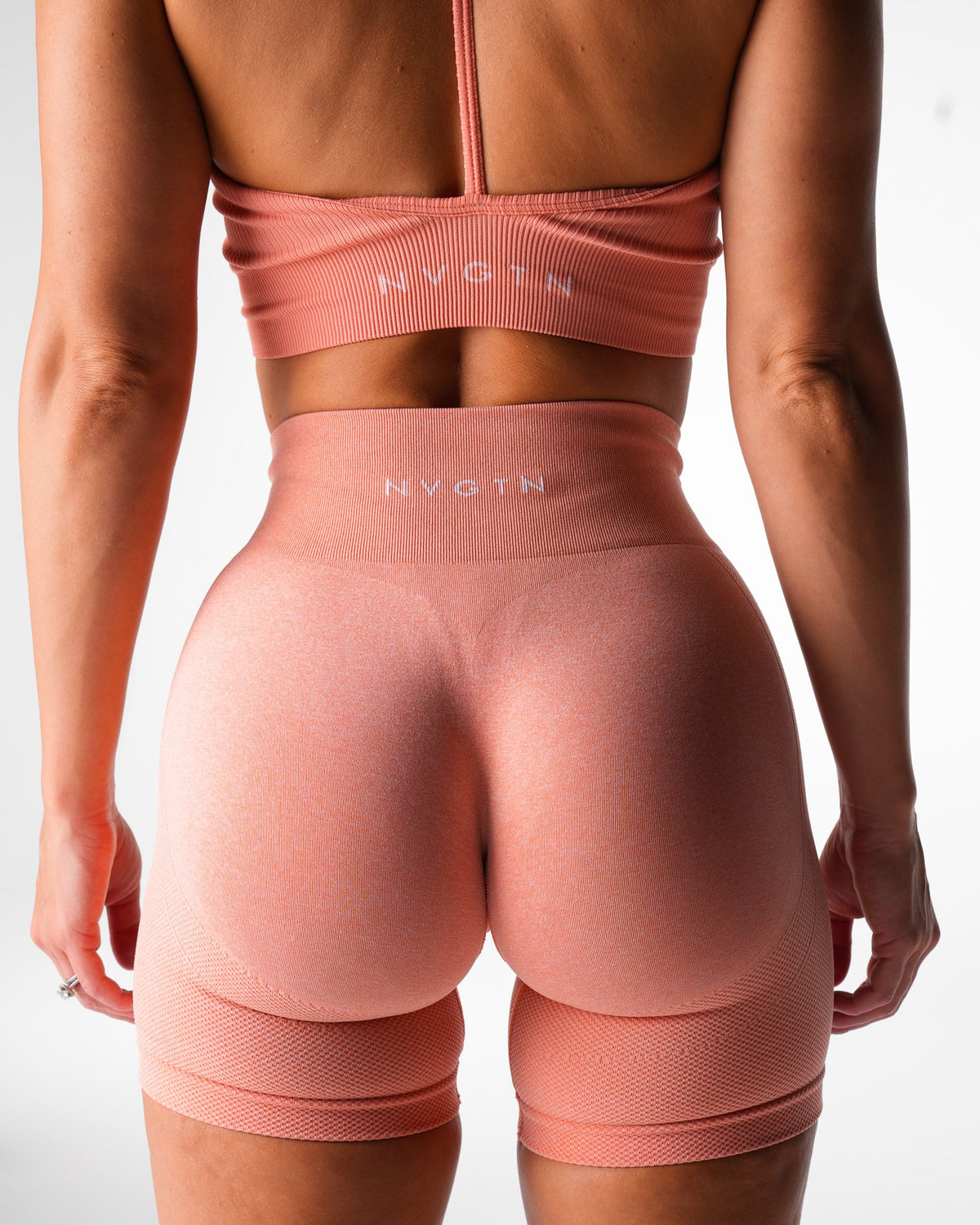 Women Peach Lift Seamless Shorts | NVGTN