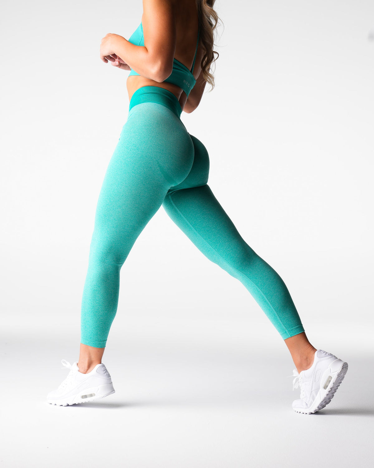 Women Turquoise Knockout Seamless Leggings | NVGTN