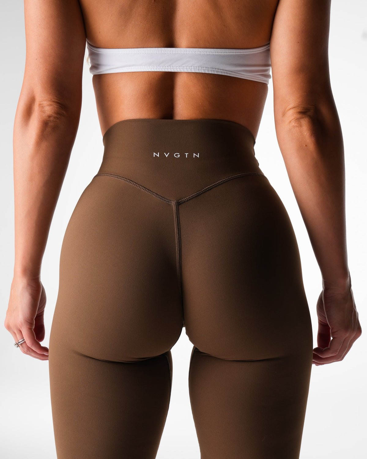 Women Espresso Effortless Flare Leggings | NVGTN