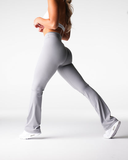Women Dove Effortless Flare Leggings | NVGTN