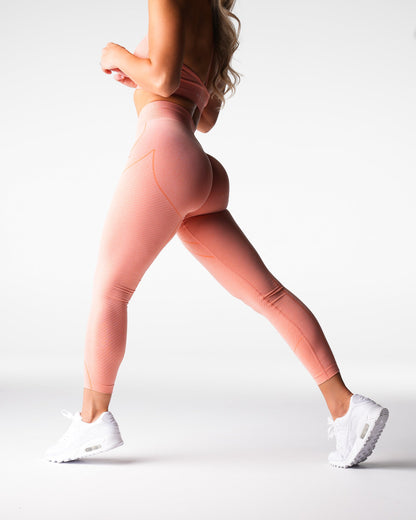 Women Peach Figure Seamless Leggings | NVGTN
