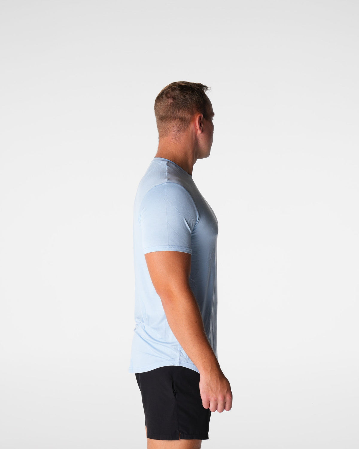 Men Sky Blue Tech Fitted Tee | NVGTN