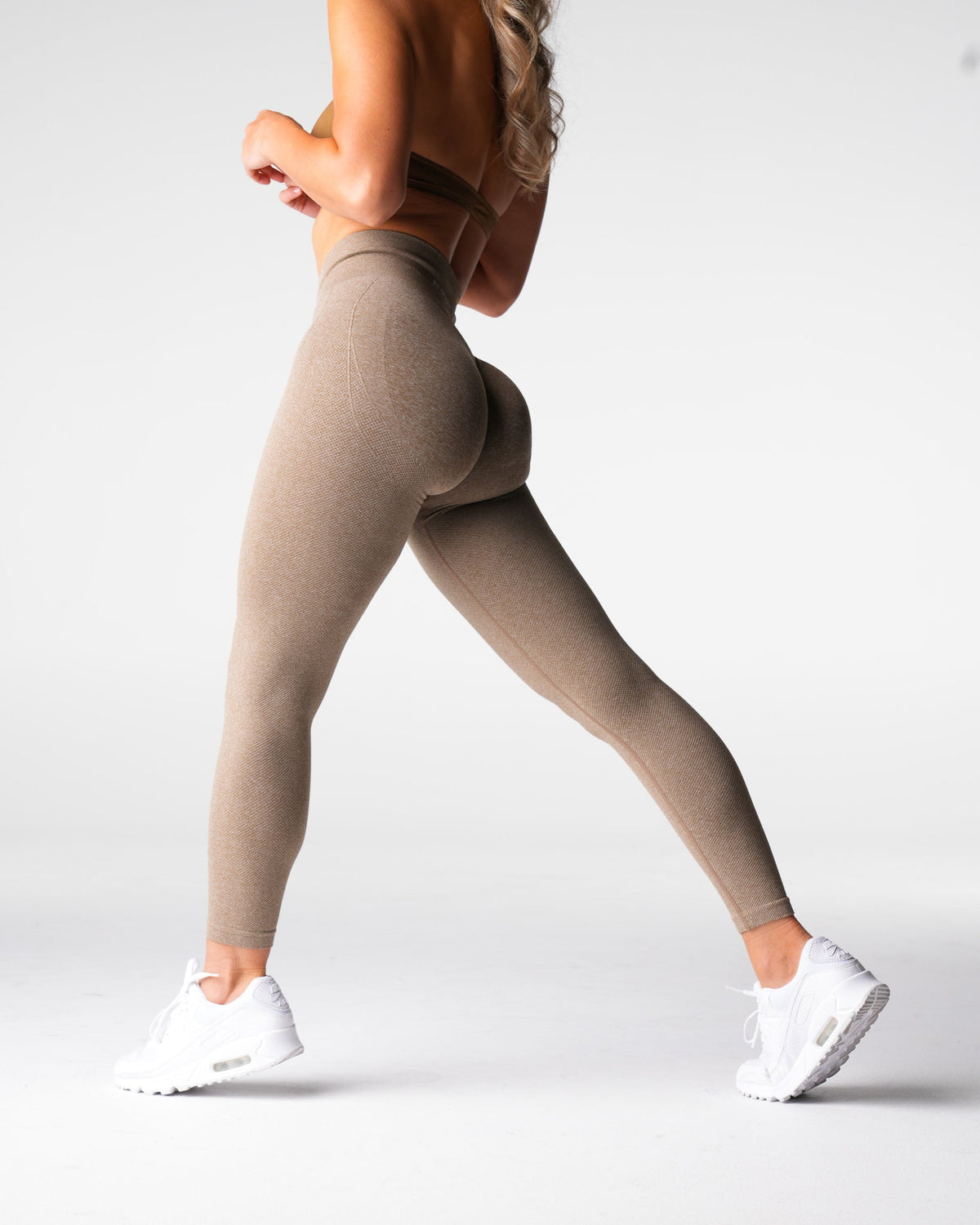 Women Mocha Lift Seamless Leggings | NVGTN