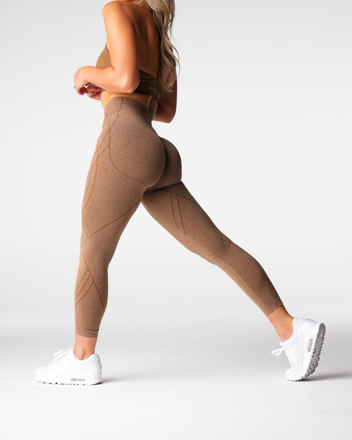 Women Mocha Geo Seamless Leggings | NVGTN