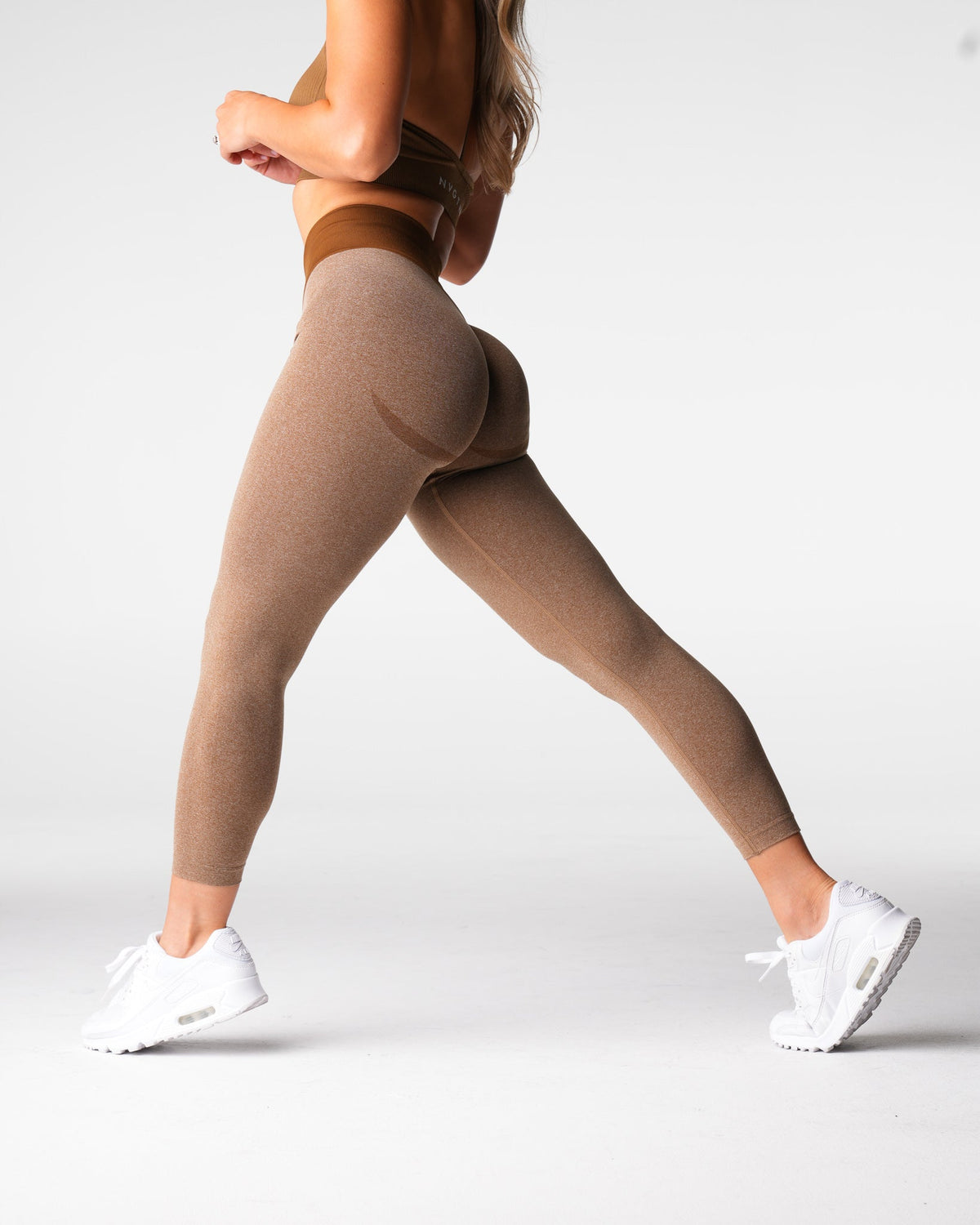 Women Mocha Knockout Seamless Leggings | NVGTN