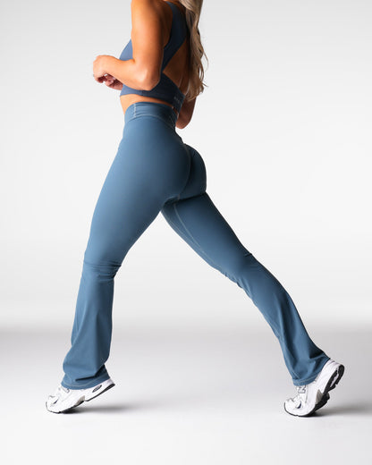 Women River Effortless Flare Leggings | NVGTN