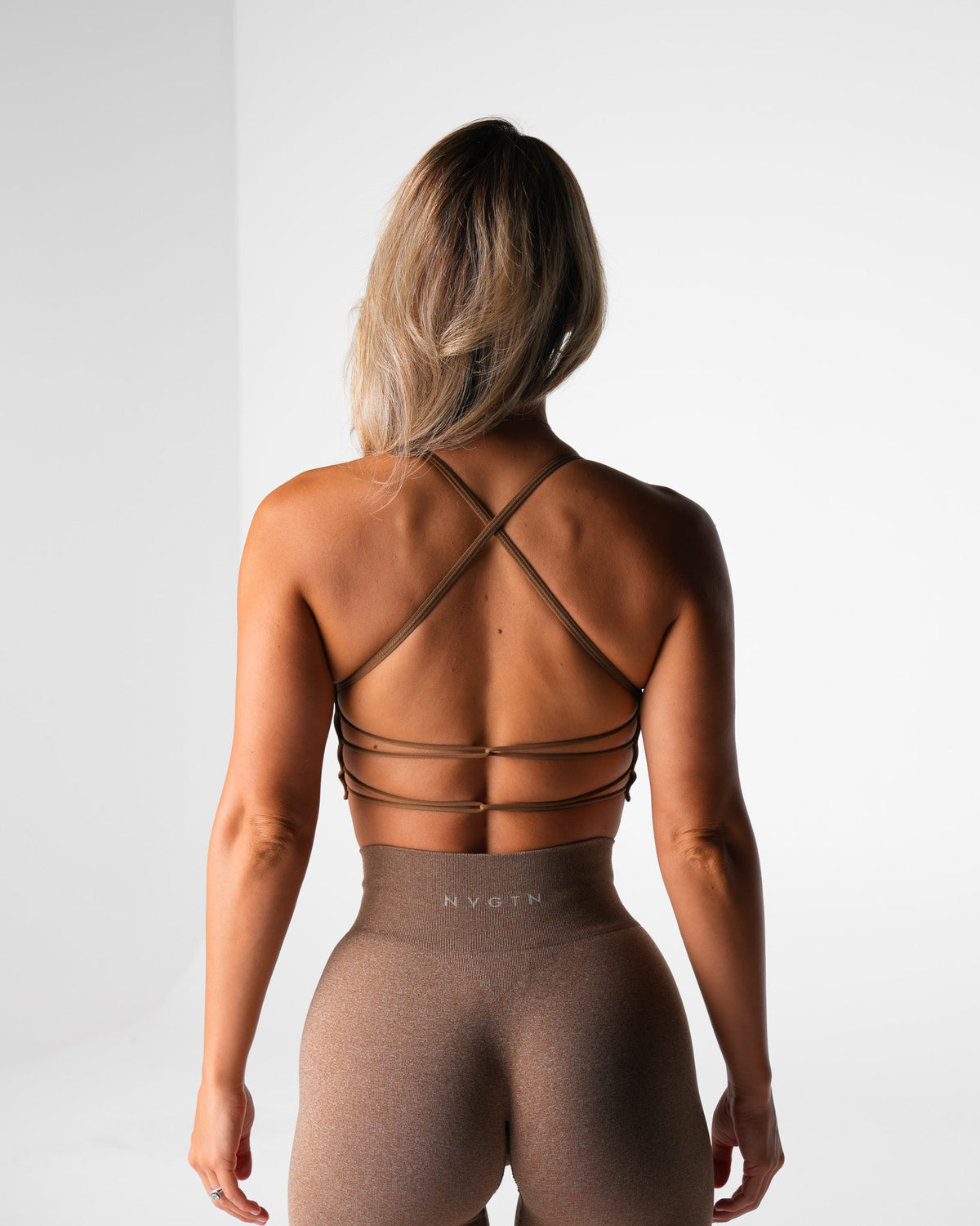 Women Mocha Invincible Seamless Bra | NVGTN