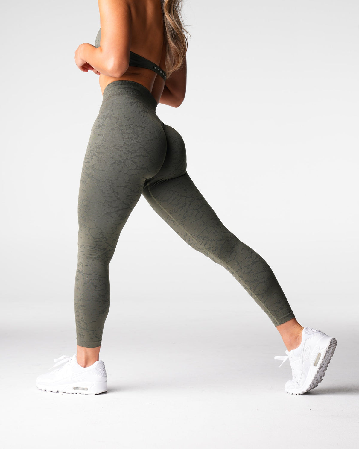Women Evergreen Breakthrough Seamless Leggings | NVGTN