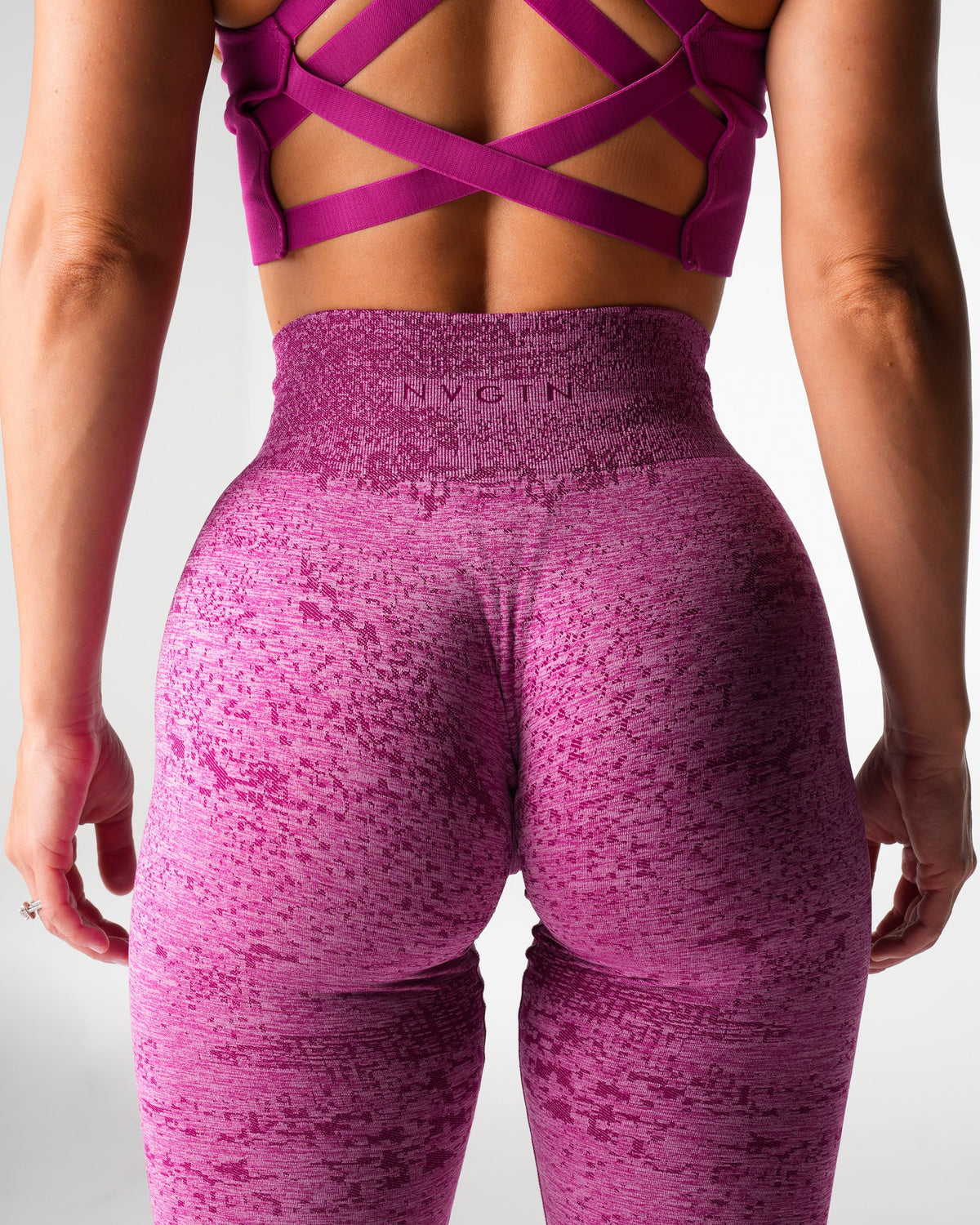 Women Sugarplum Digital Seamless Leggings | NVGTN
